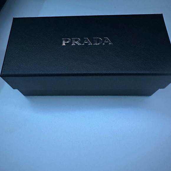 Prada Symbole sunglasses - Picture 2 of 6